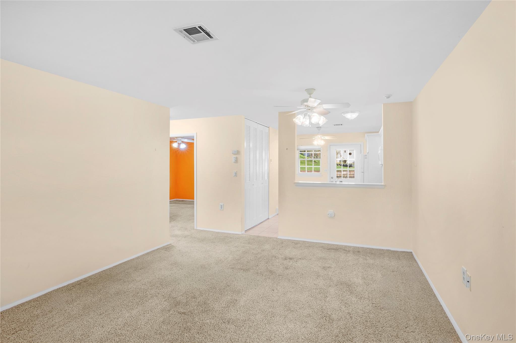 399 Woodbridge Drive # A, Ridge, NY 11961