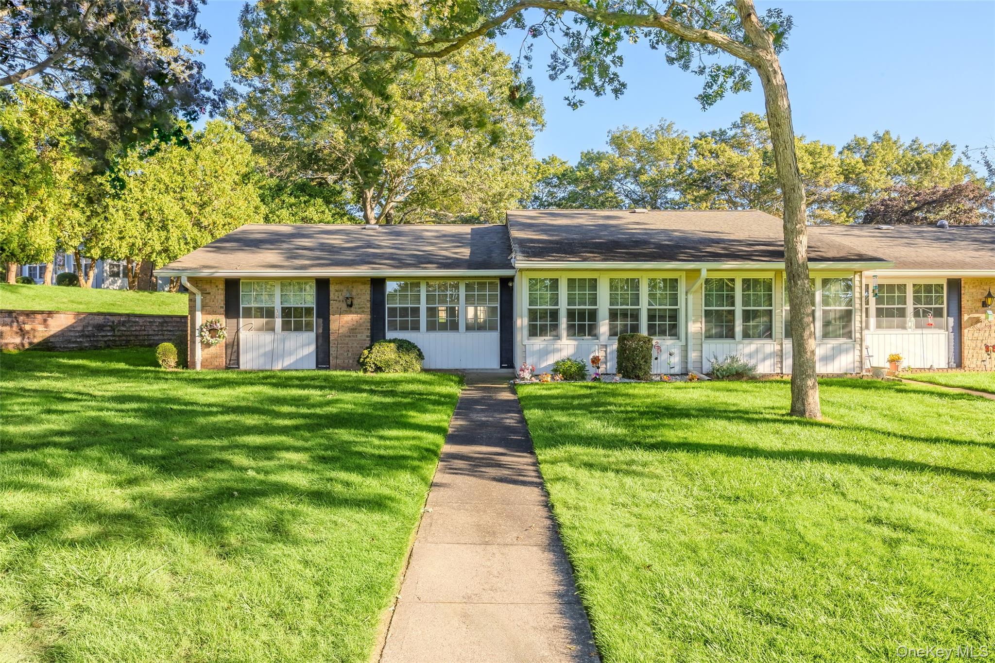 399 Woodbridge Drive # A, Ridge, NY 11961