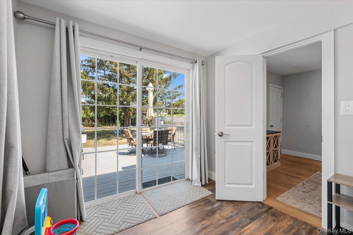 33 Prospect Avenue, Lynbrook, NY 11563