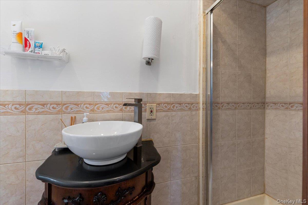 33 Prospect Avenue, Lynbrook, NY 11563