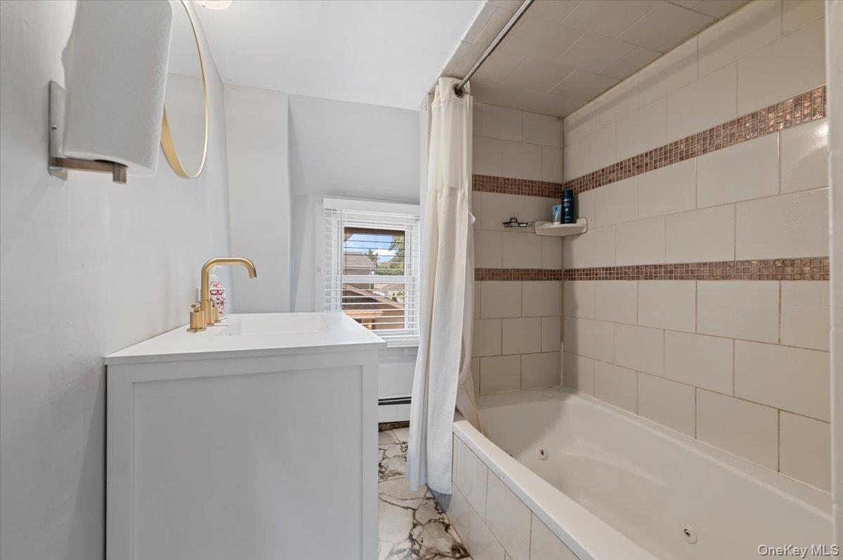 33 Prospect Avenue, Lynbrook, NY 11563