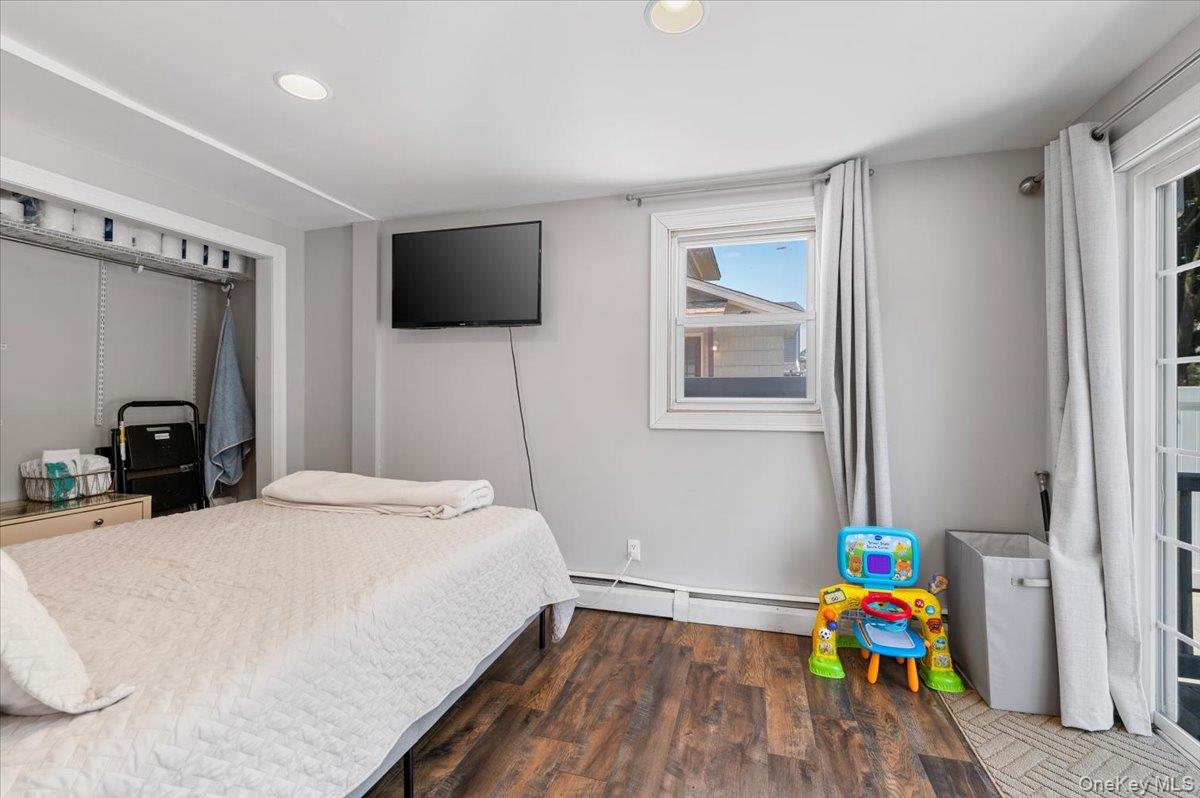 33 Prospect Avenue, Lynbrook, NY 11563