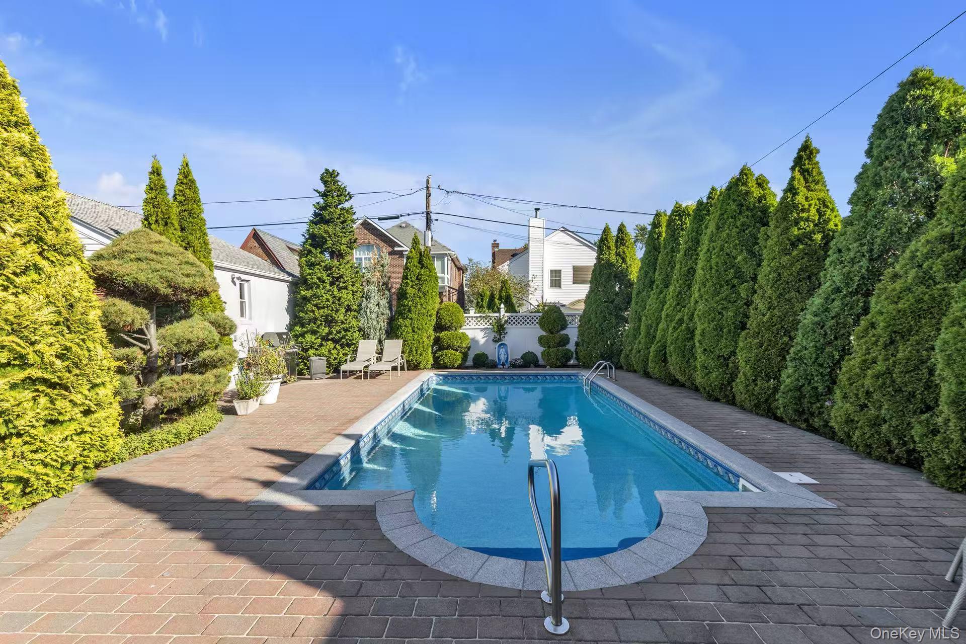 15421 Bayside Avenue, Flushing, NY 11354