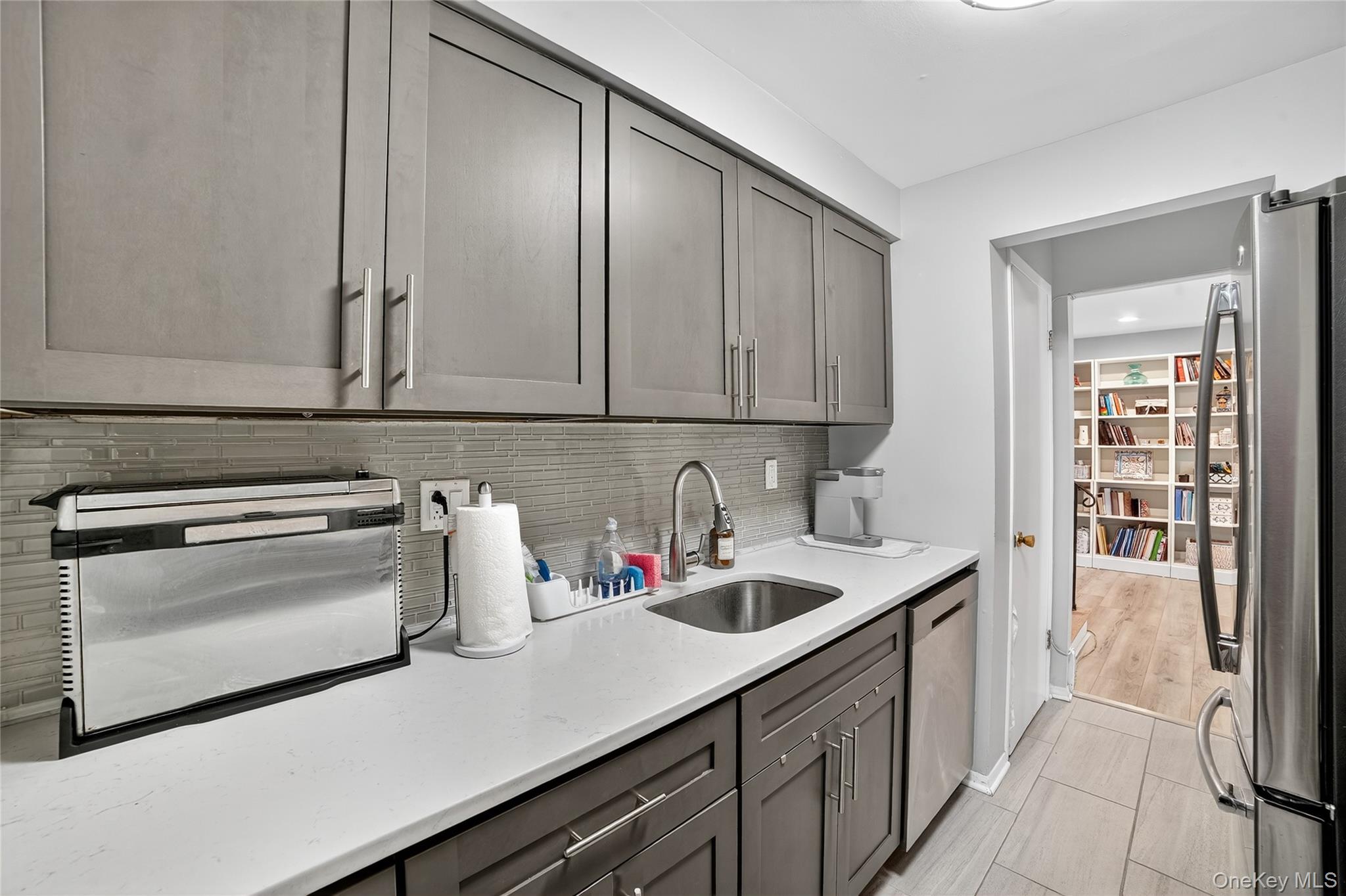 1504 Fox Glen Drive, Hartsdale, NY 10530