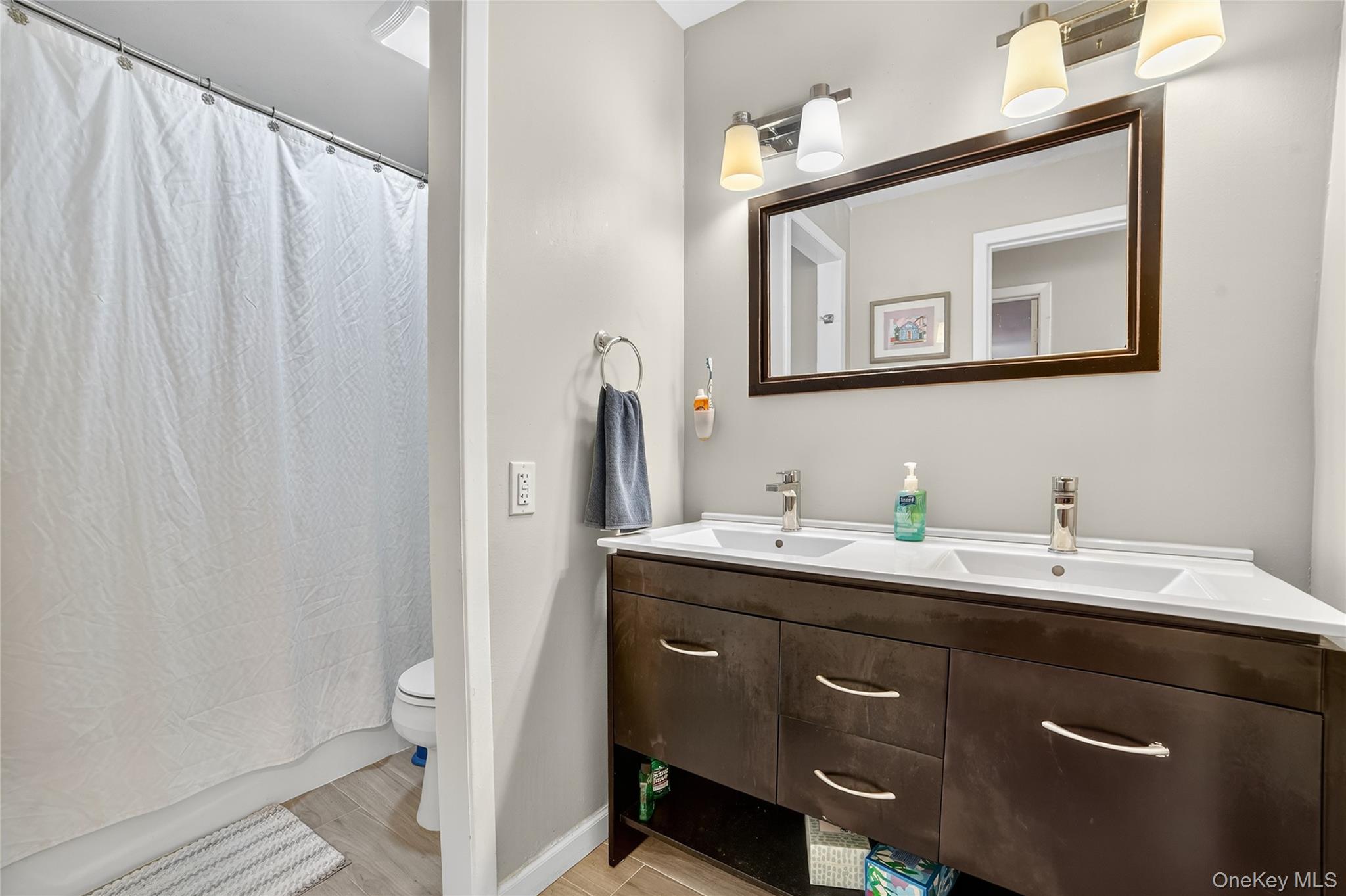 1504 Fox Glen Drive, Hartsdale, NY 10530