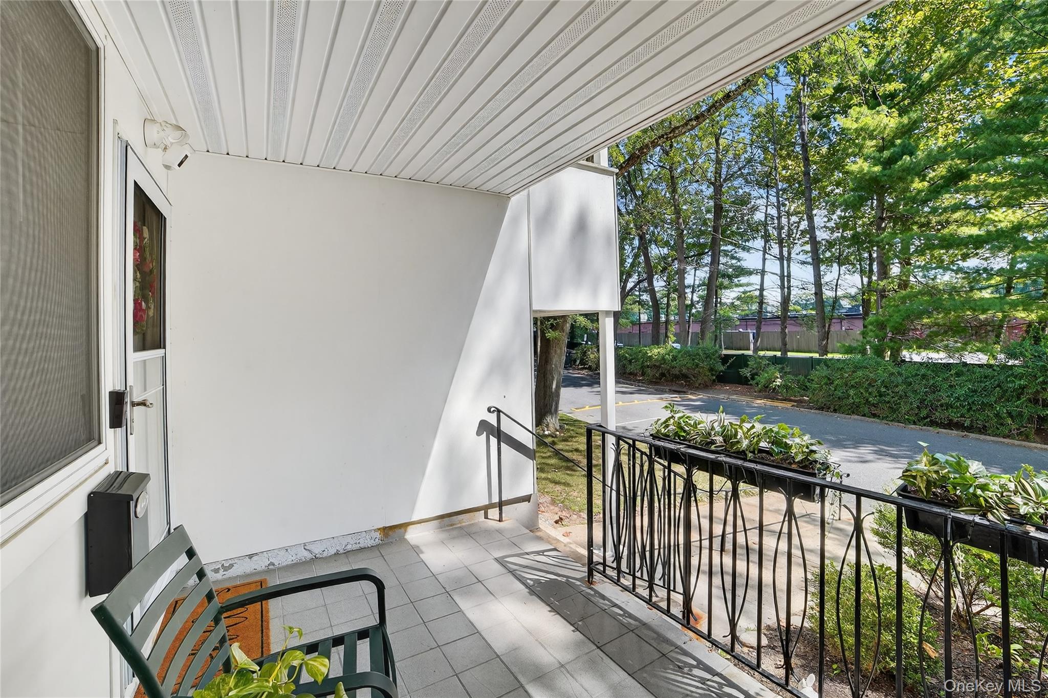 1504 Fox Glen Drive, Hartsdale, NY 10530