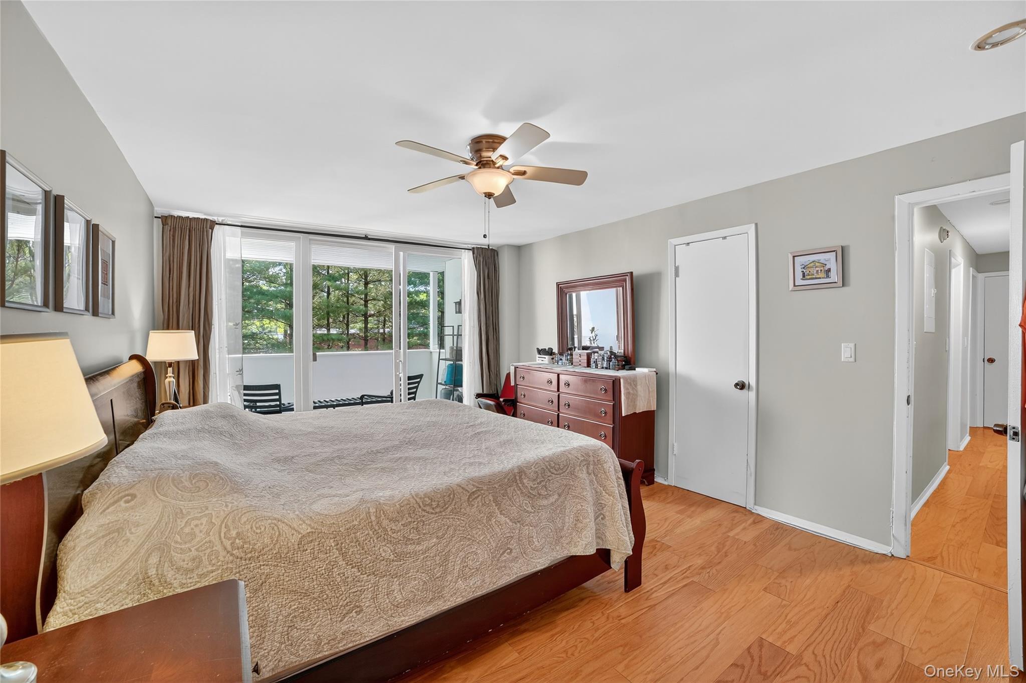 1504 Fox Glen Drive, Hartsdale, NY 10530