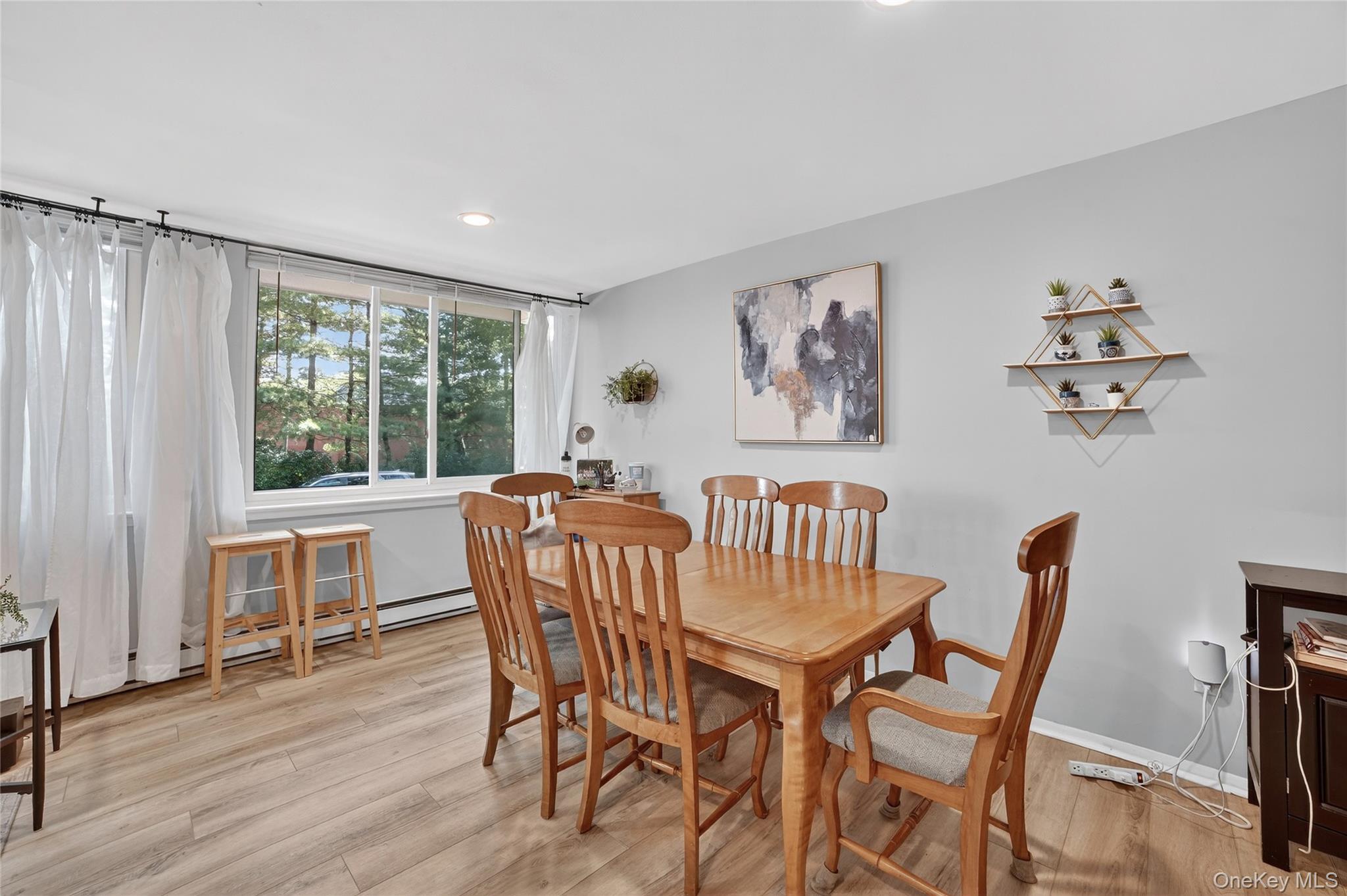 1504 Fox Glen Drive, Hartsdale, NY 10530