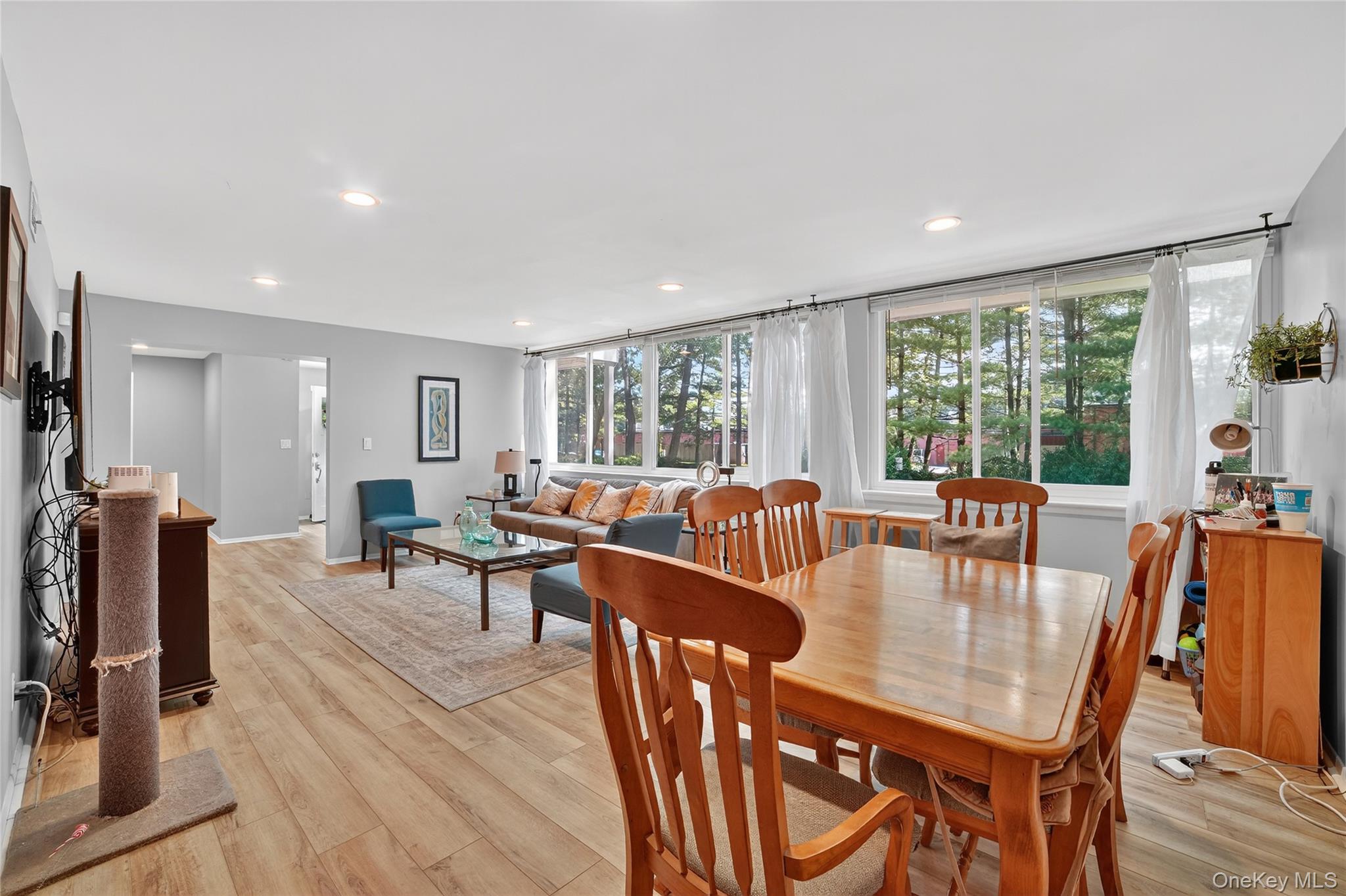 1504 Fox Glen Drive, Hartsdale, NY 10530