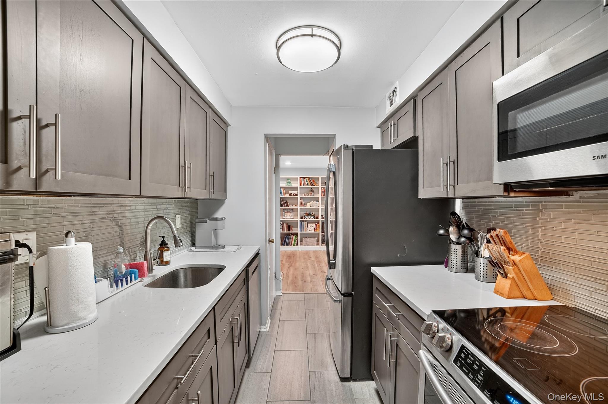 1504 Fox Glen Drive, Hartsdale, NY 10530