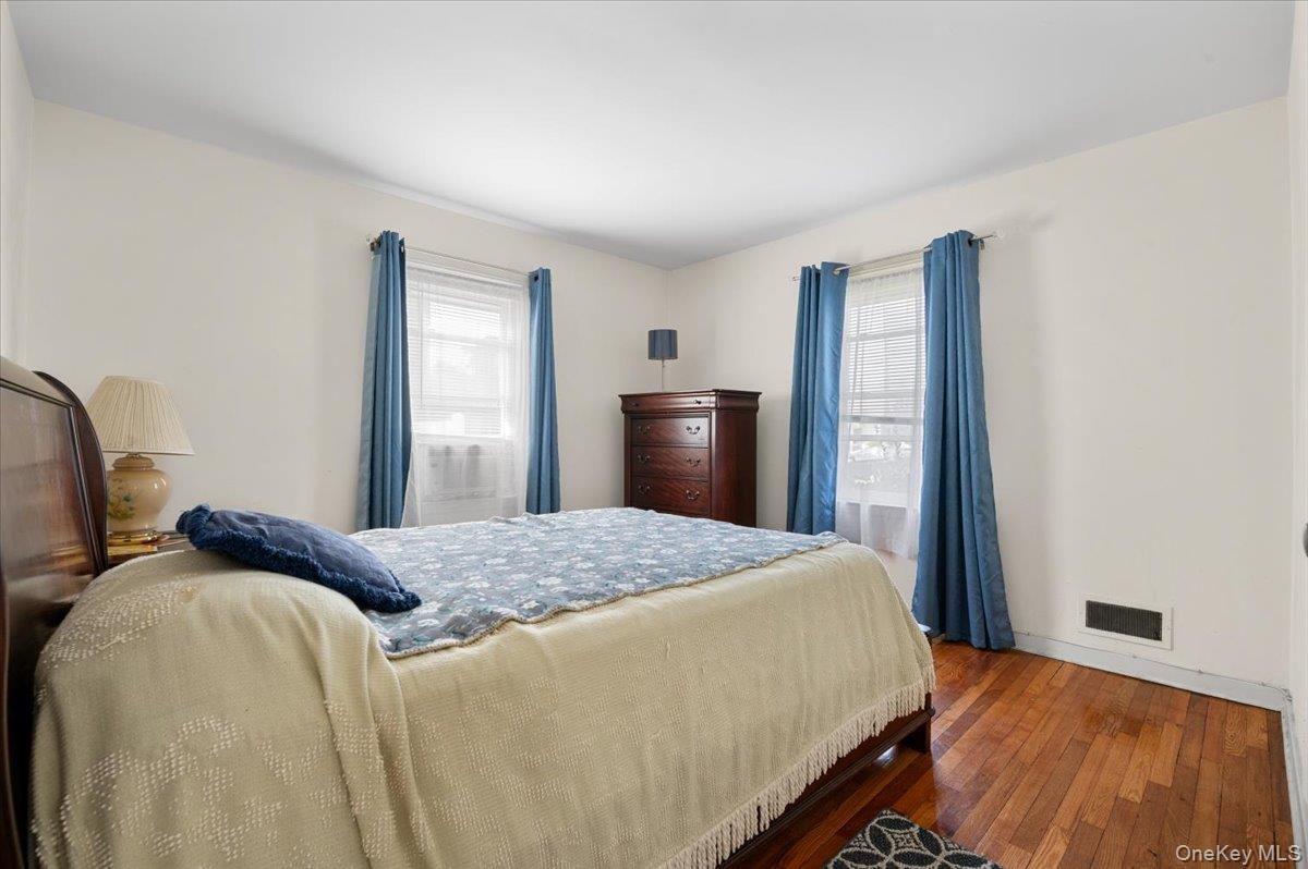 5 Totten Street, Bethpage, NY 11714