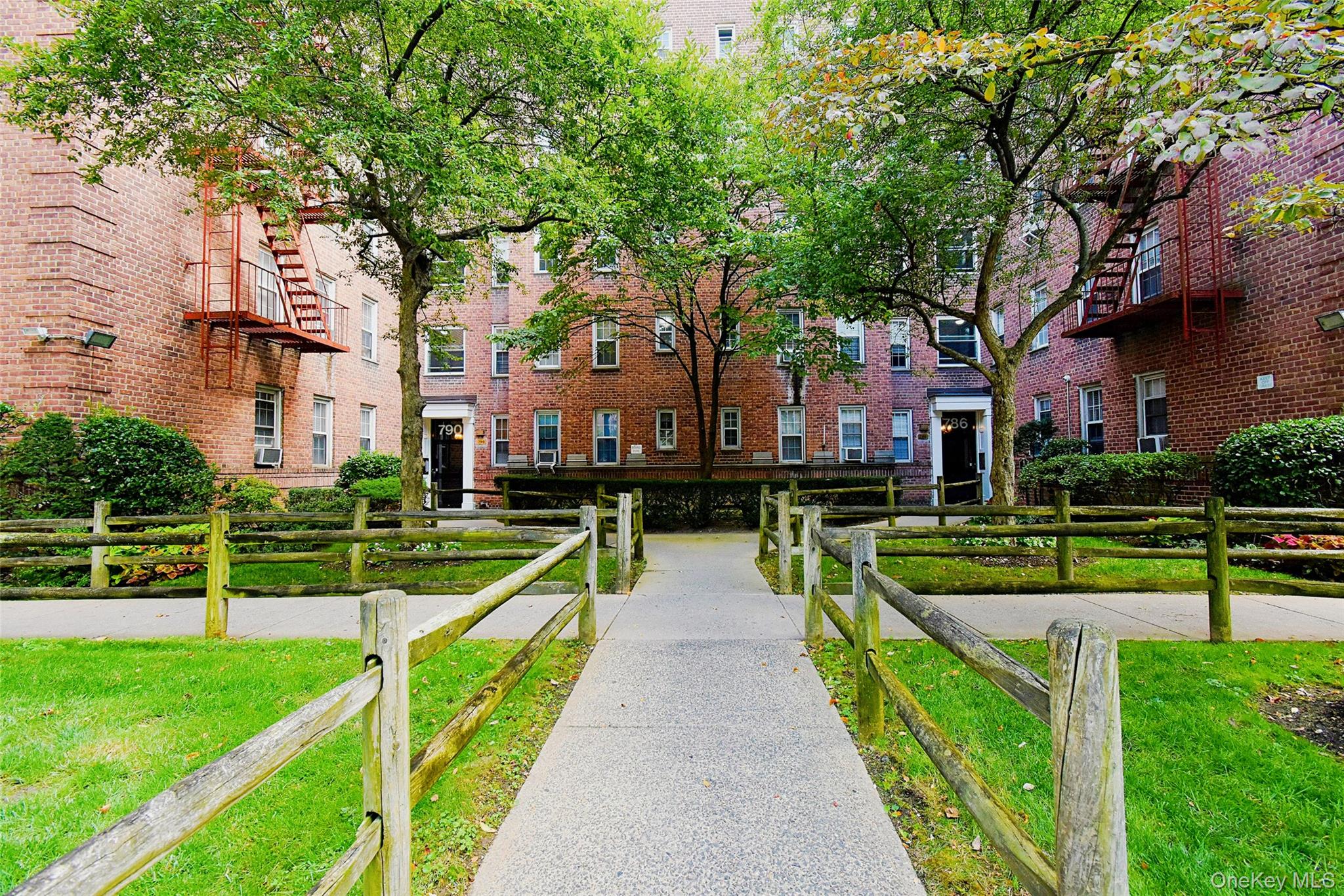 786 Bronx River # B56, Bronxville, NY 10708