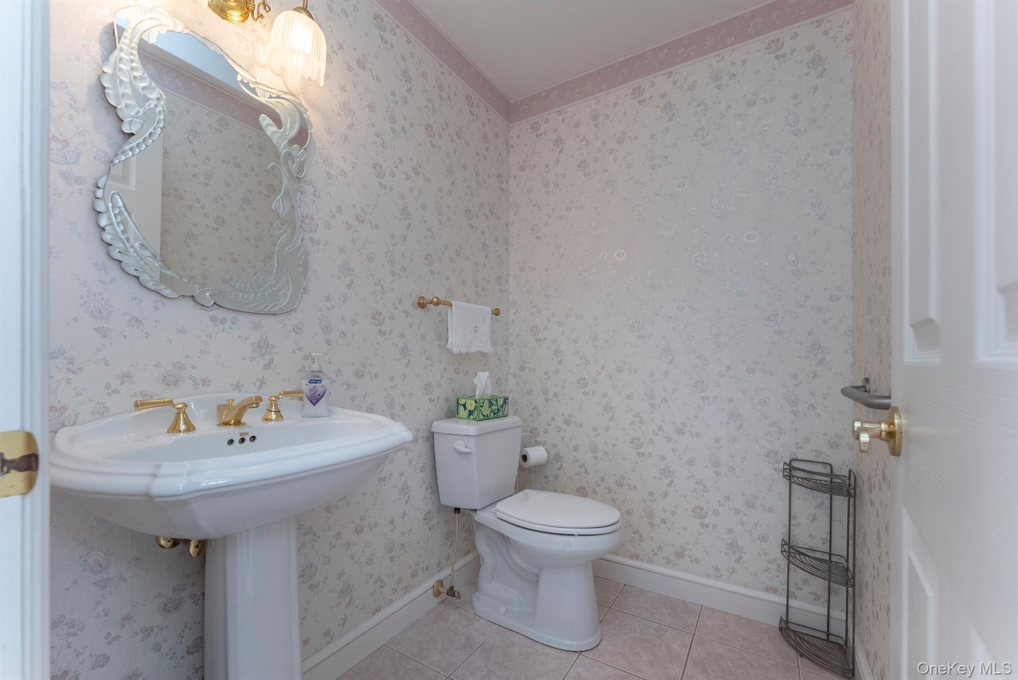 25 Alison Court, Kingston, NY 12401