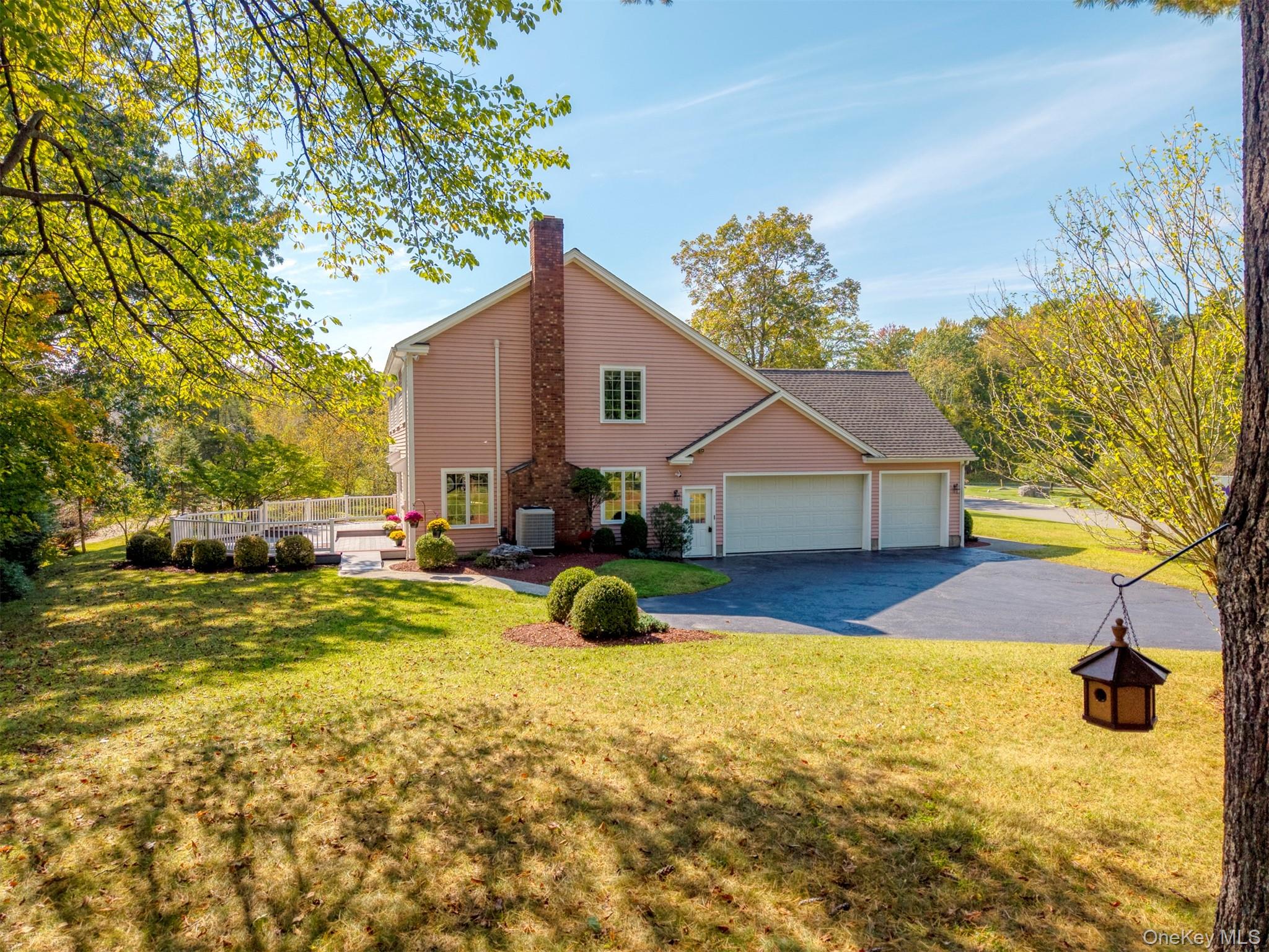 25 Alison Court, Kingston, NY 12401