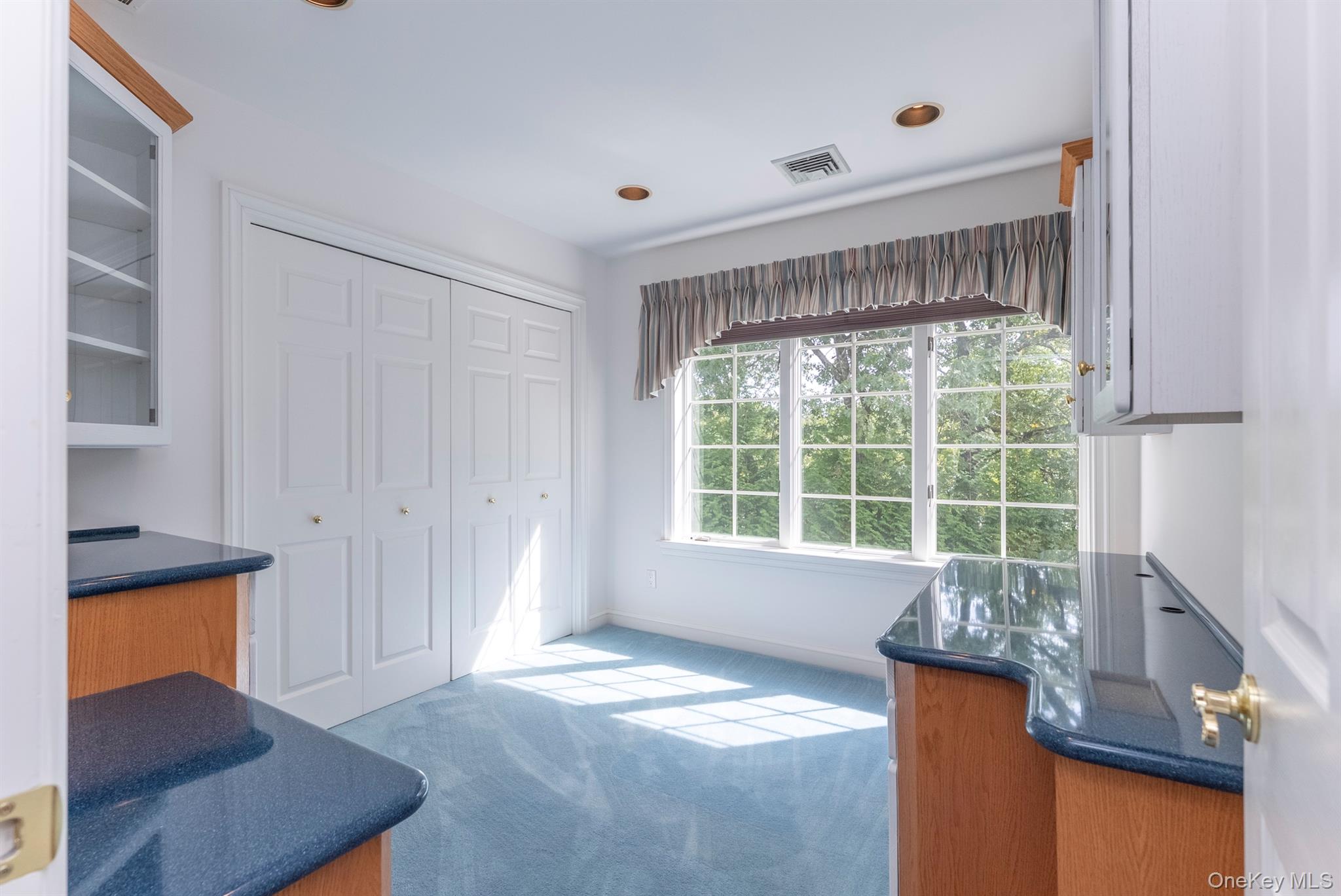 25 Alison Court, Kingston, NY 12401