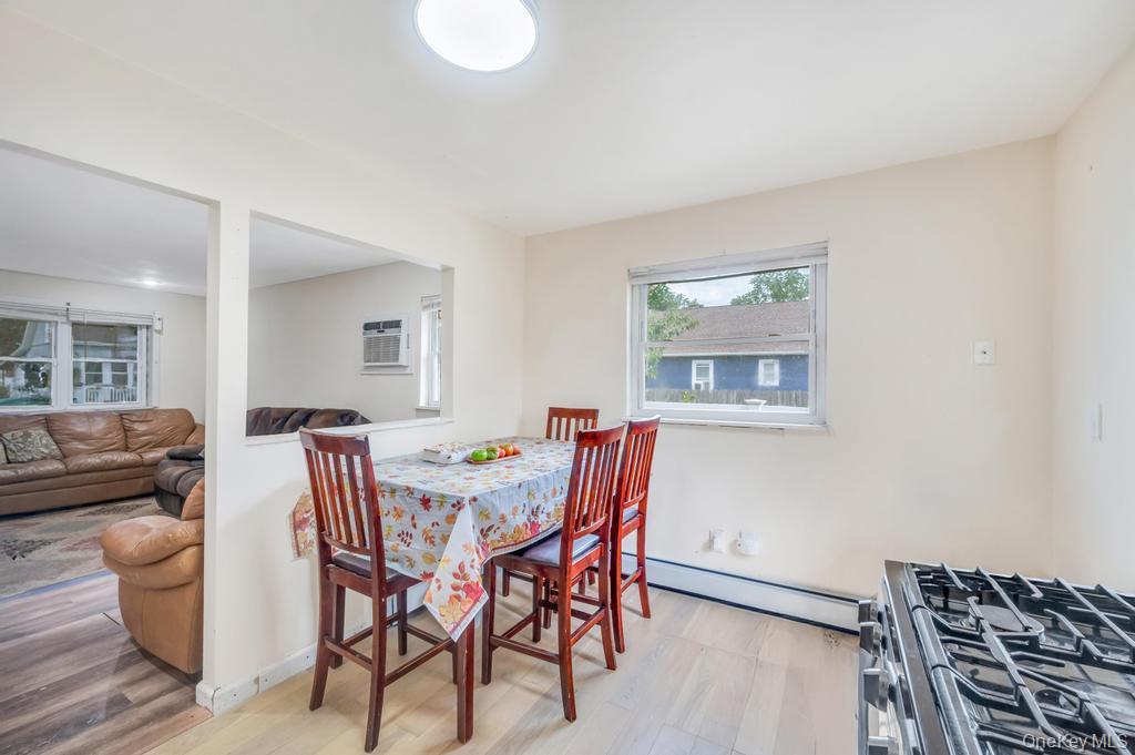 12 South Road, Central Islip, NY 11722