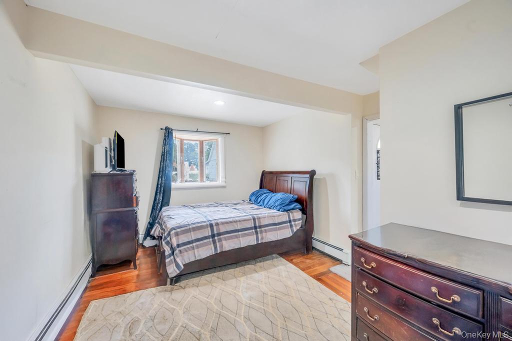 12 South Road, Central Islip, NY 11722