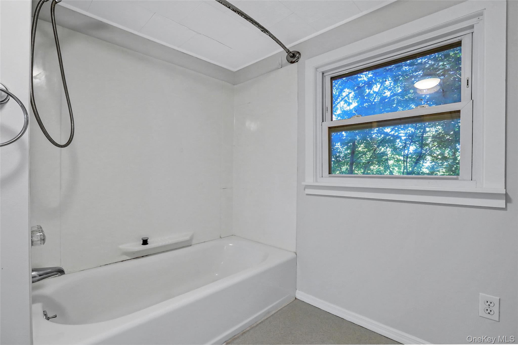 110 Clifton Avenue, Kingston, NY 12401