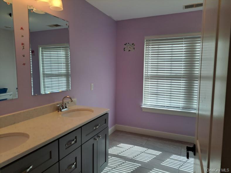 807 Fairway Court # 94, New Windsor, NY 12553