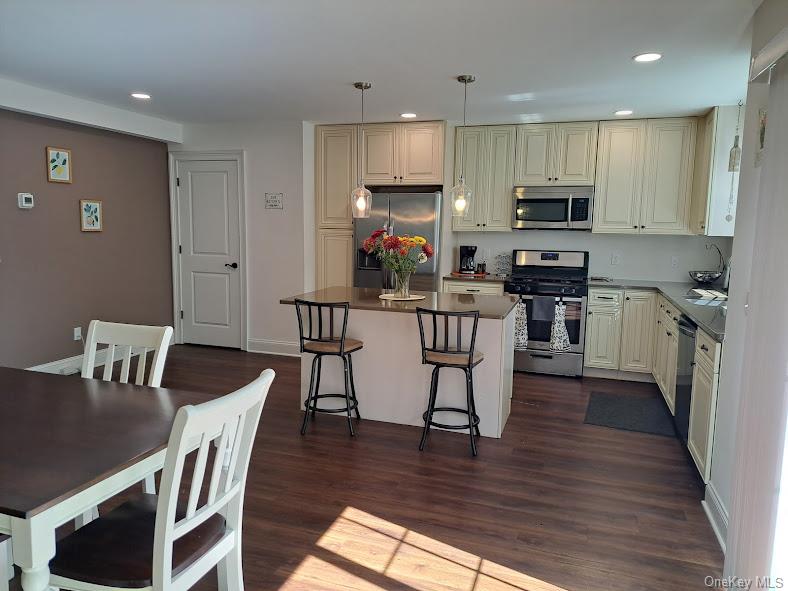 807 Fairway Court # 94, New Windsor, NY 12553