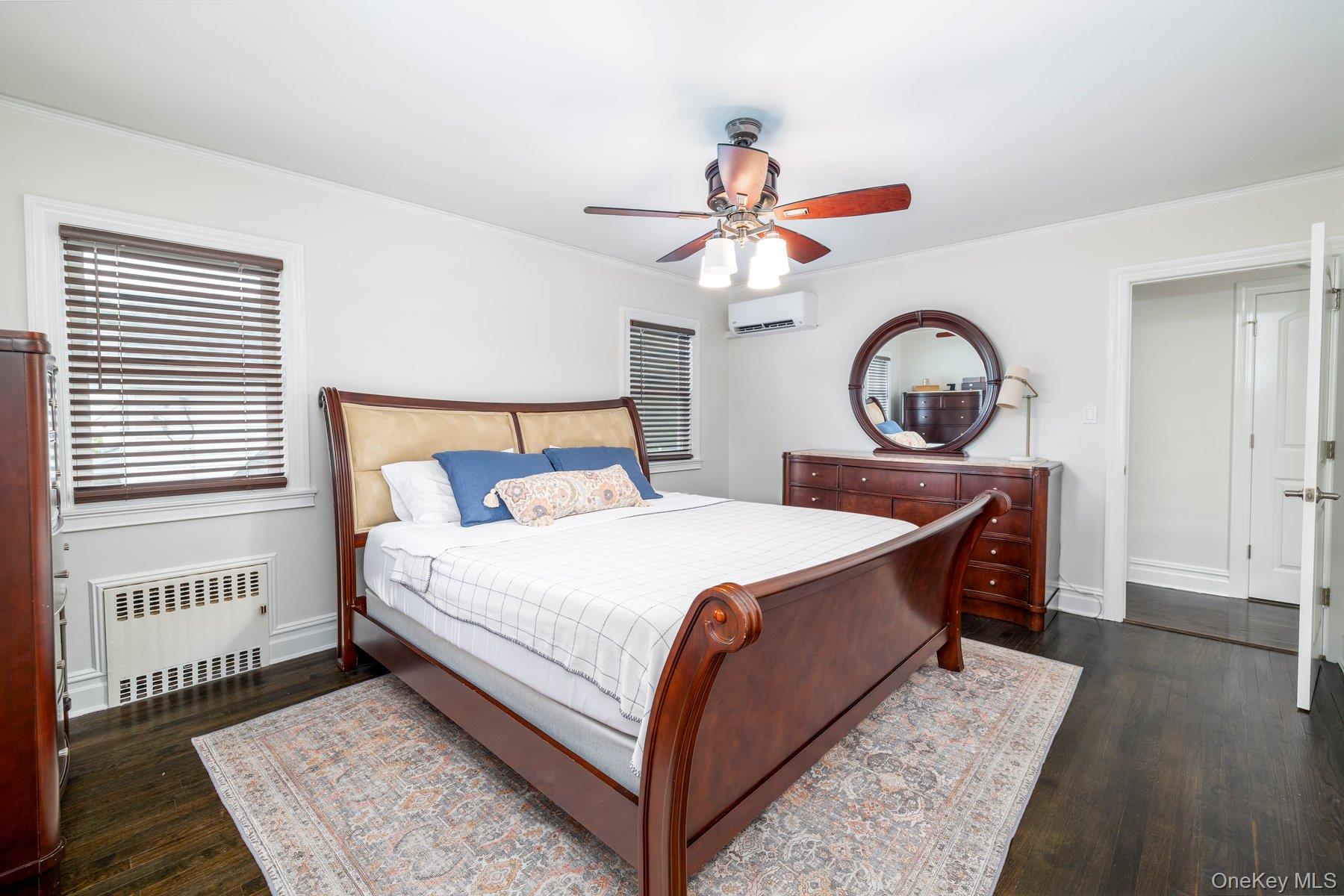 81 Gerard Avenue W, Malverne, NY 11565