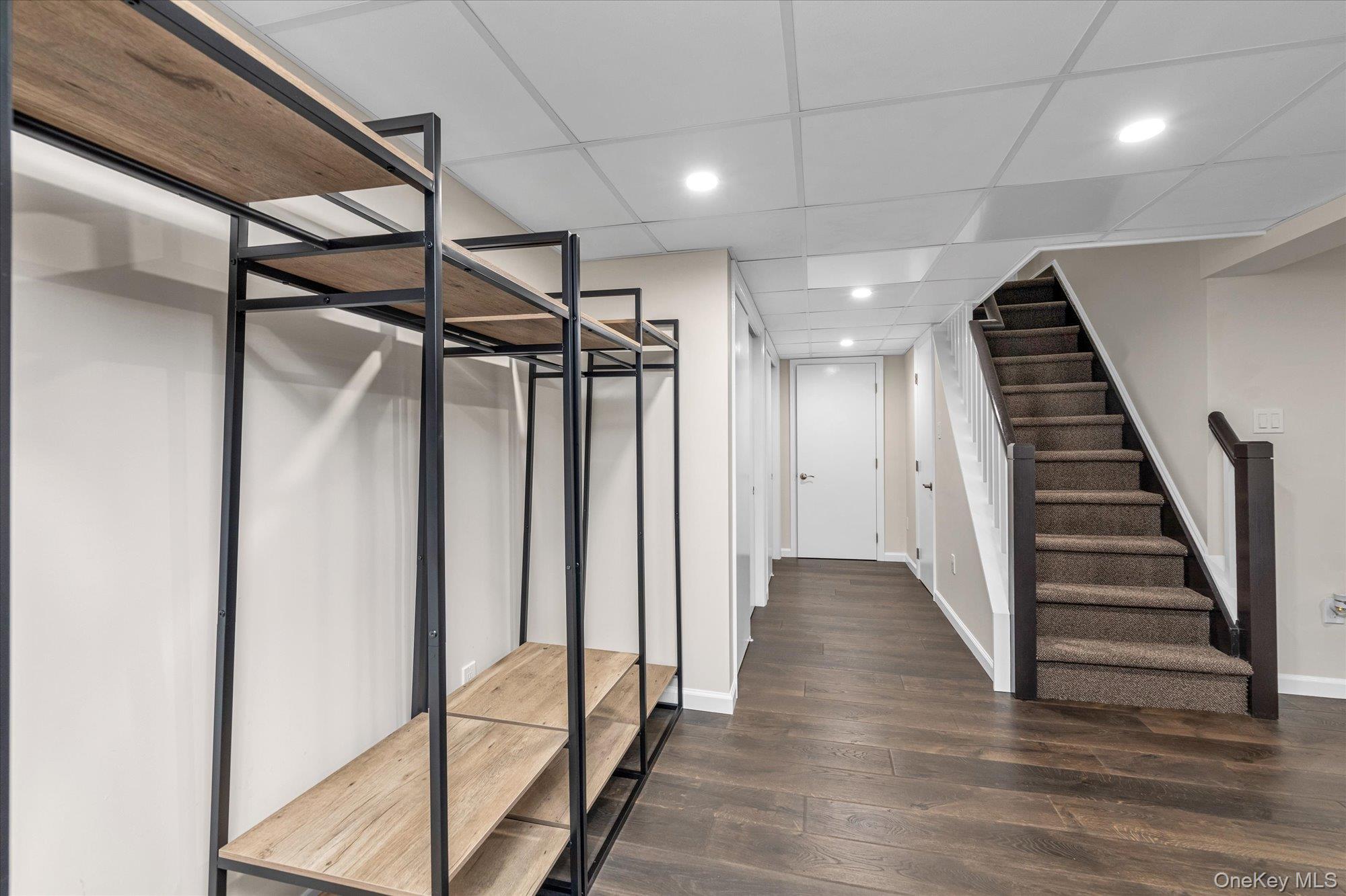 81 Gerard Avenue W, Malverne, NY 11565