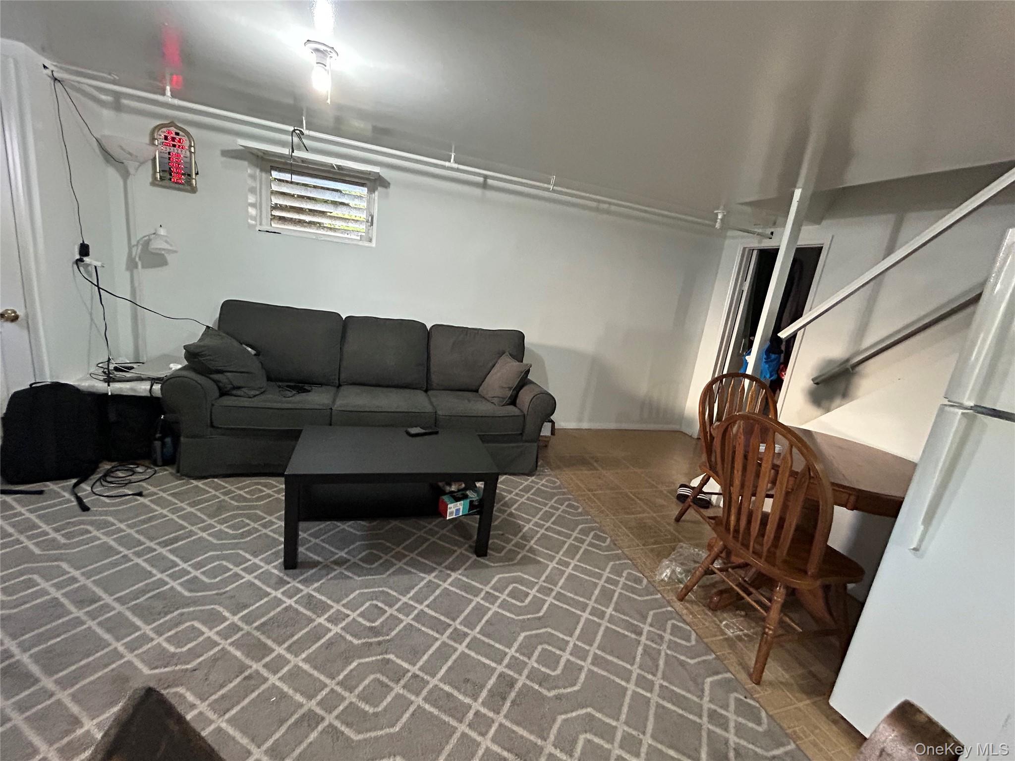 85 W Fairview Avenue, Valley Stream, NY 11580