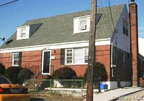 85 W Fairview Avenue, Valley Stream, NY 11580