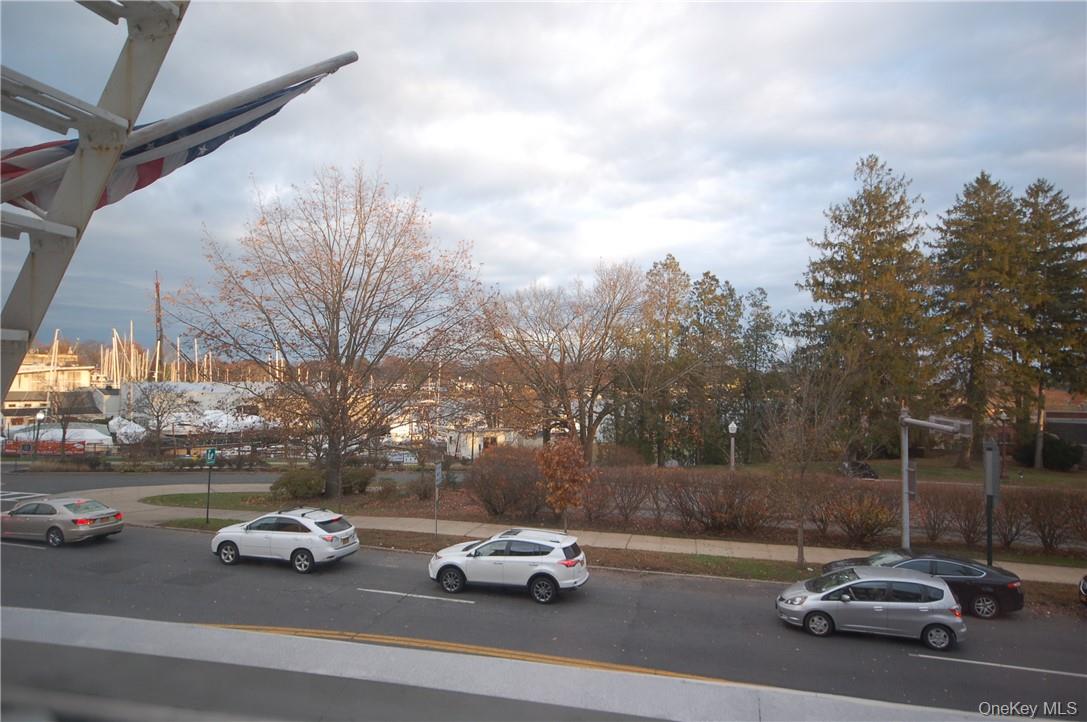 132 W Boston Post Road # 5, Mamaroneck, NY 10543