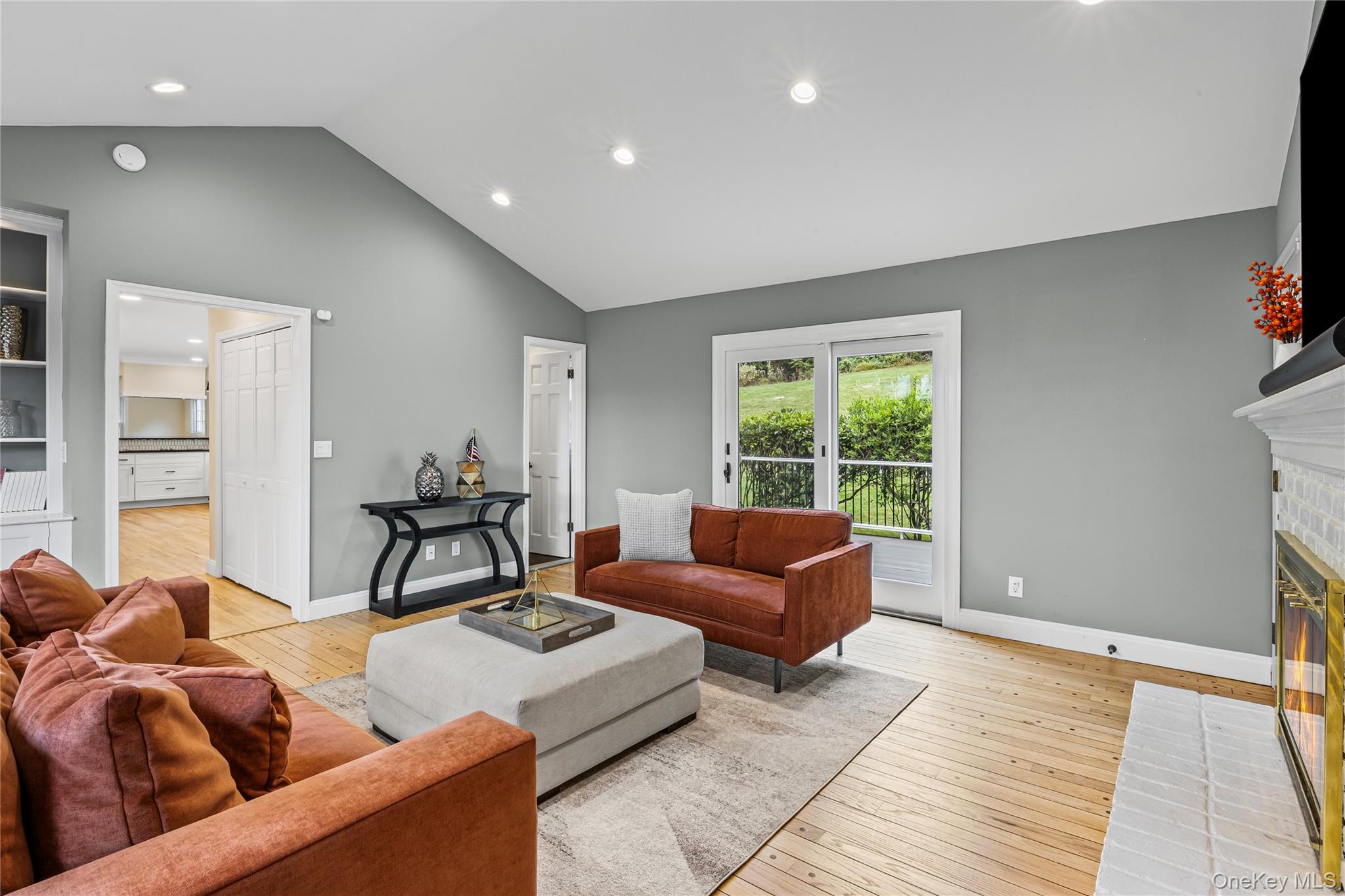 108 Makamah Road, Northport, NY 11768