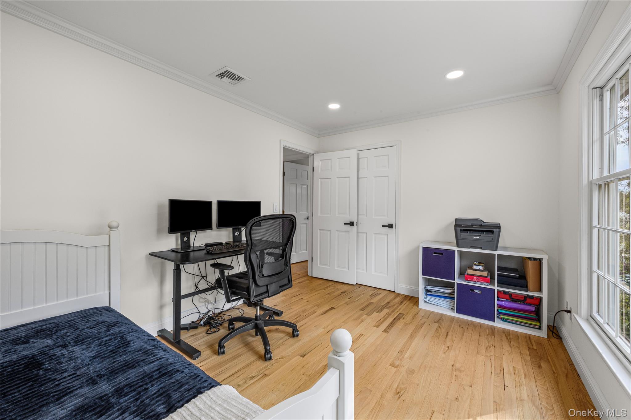 108 Makamah Road, Northport, NY 11768