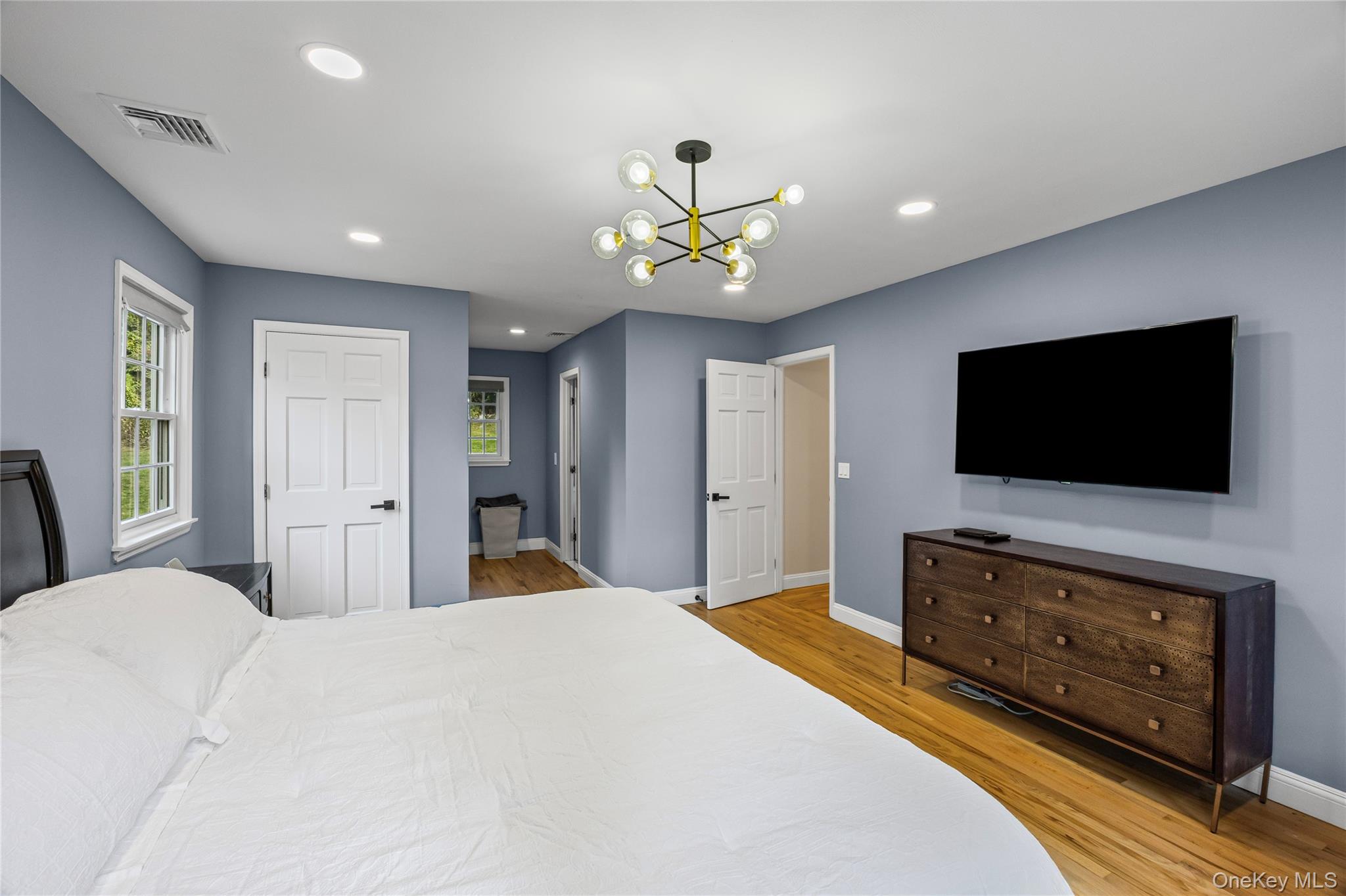 108 Makamah Road, Northport, NY 11768