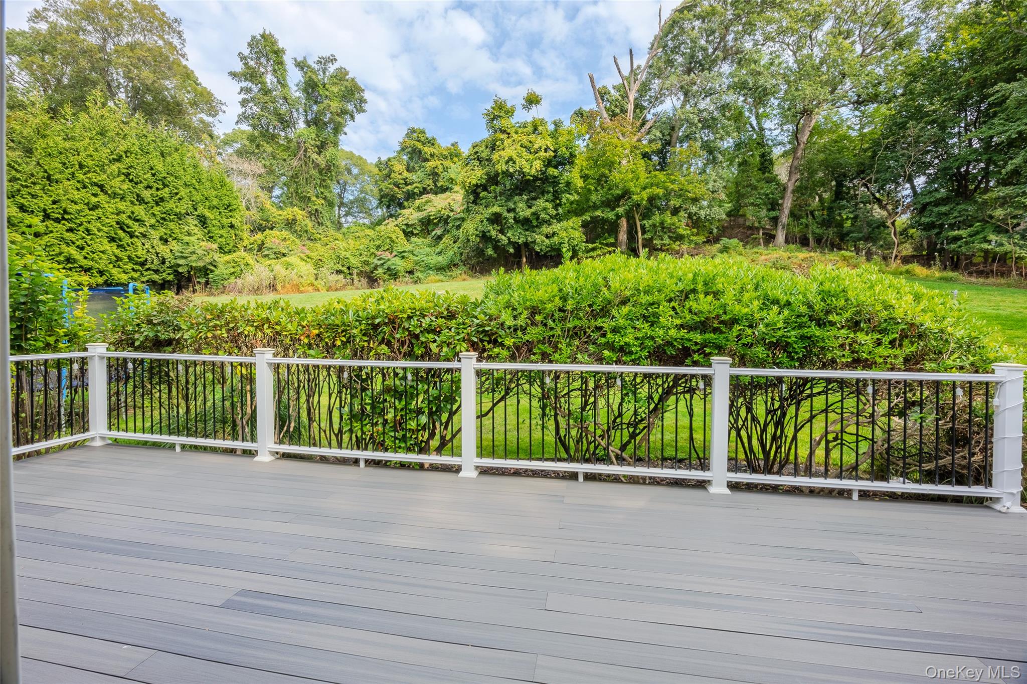 108 Makamah Road, Northport, NY 11768