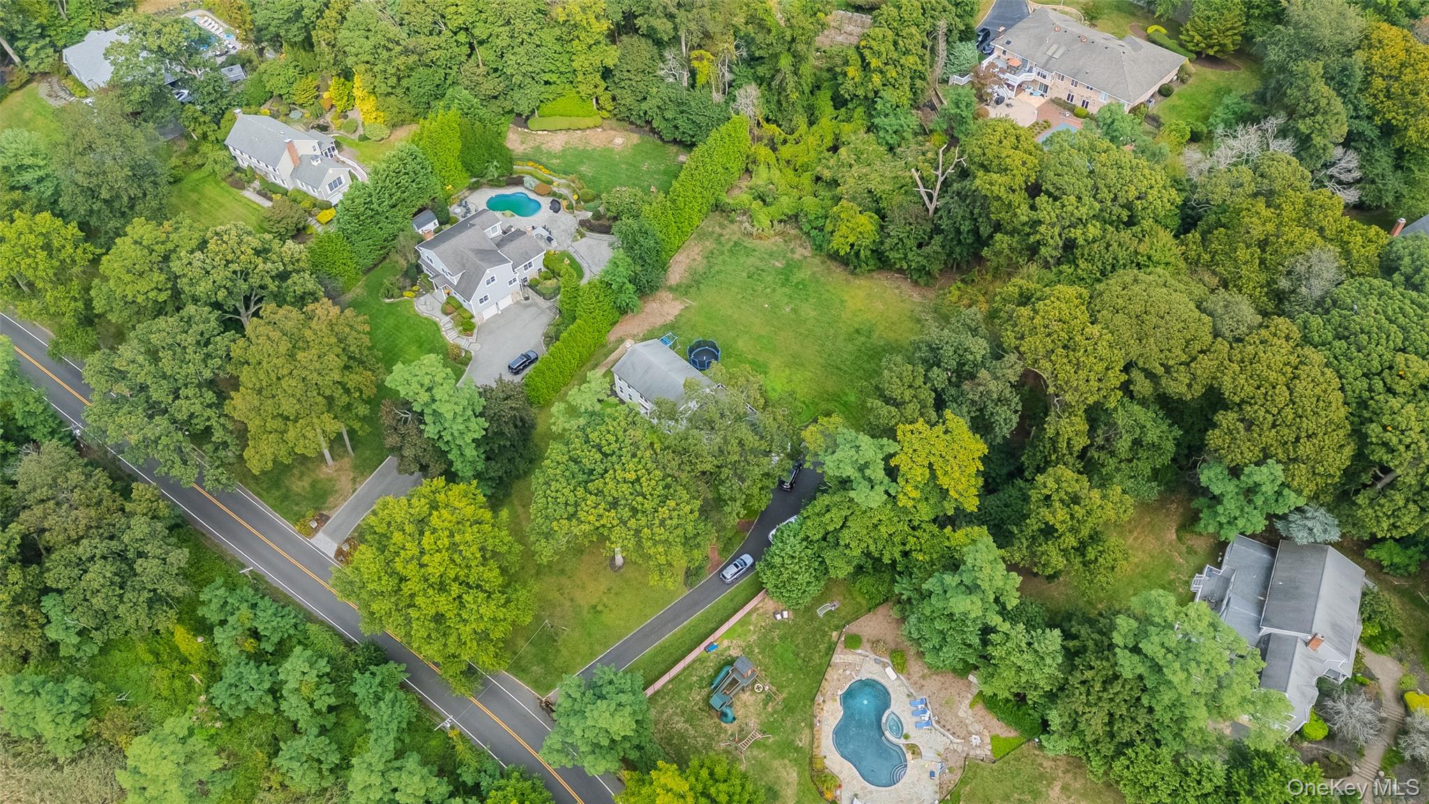 108 Makamah Road, Northport, NY 11768