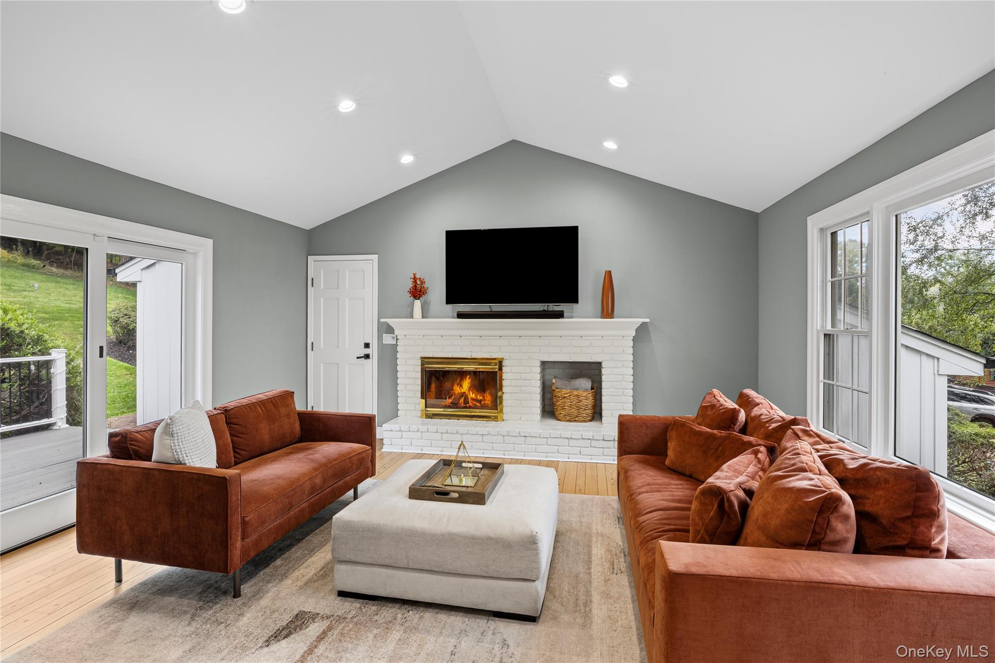 108 Makamah Road, Northport, NY 11768