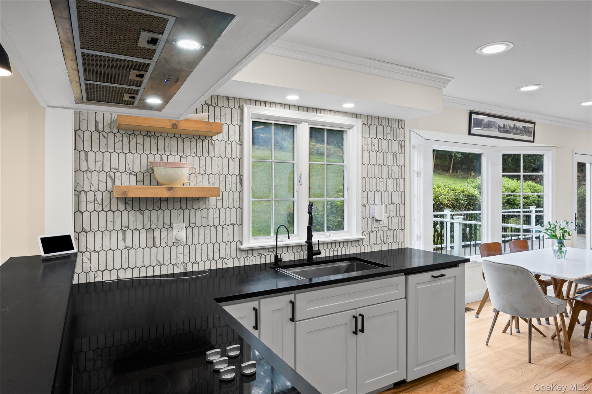 108 Makamah Road, Northport, NY 11768