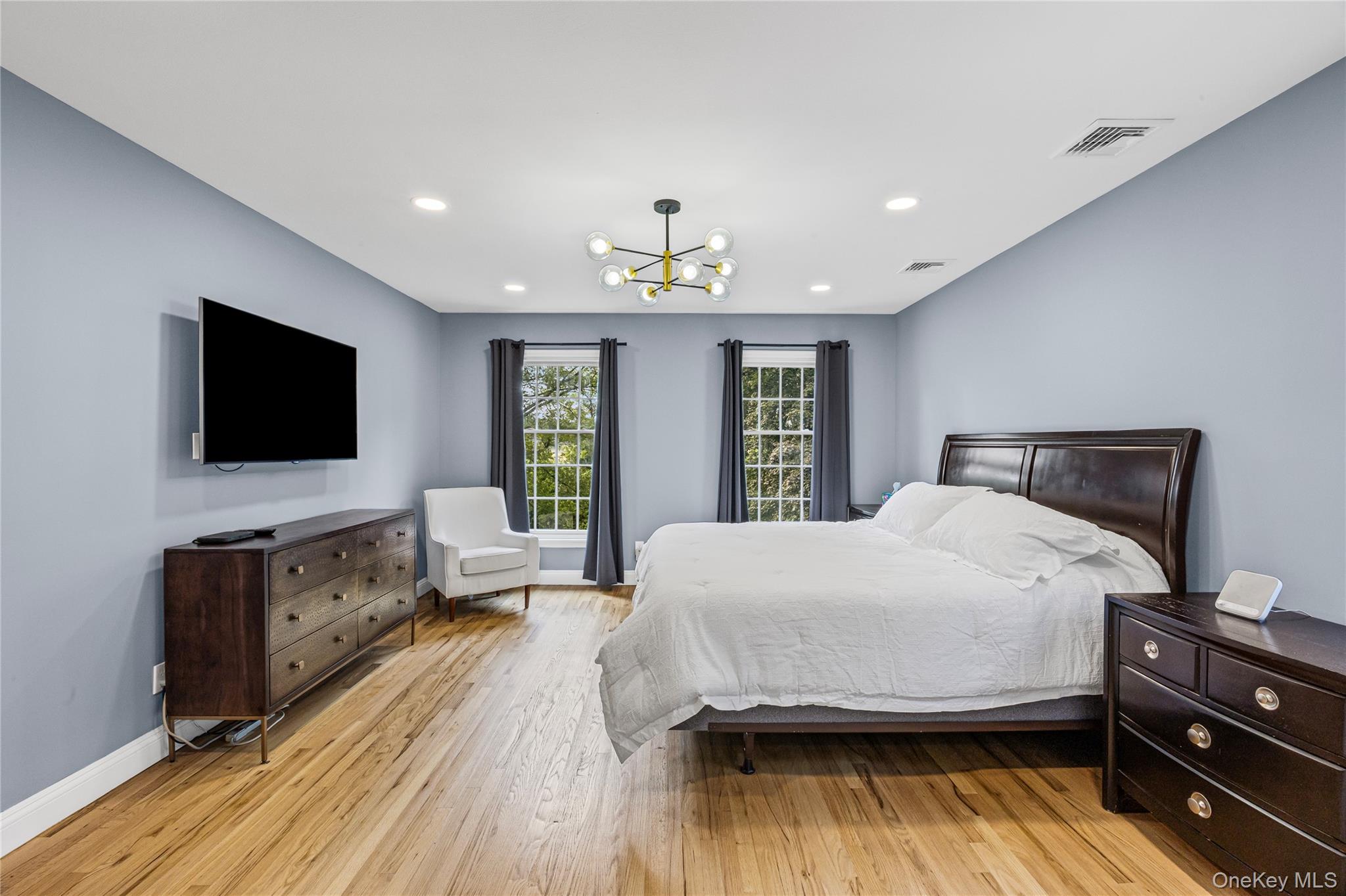 108 Makamah Road, Northport, NY 11768