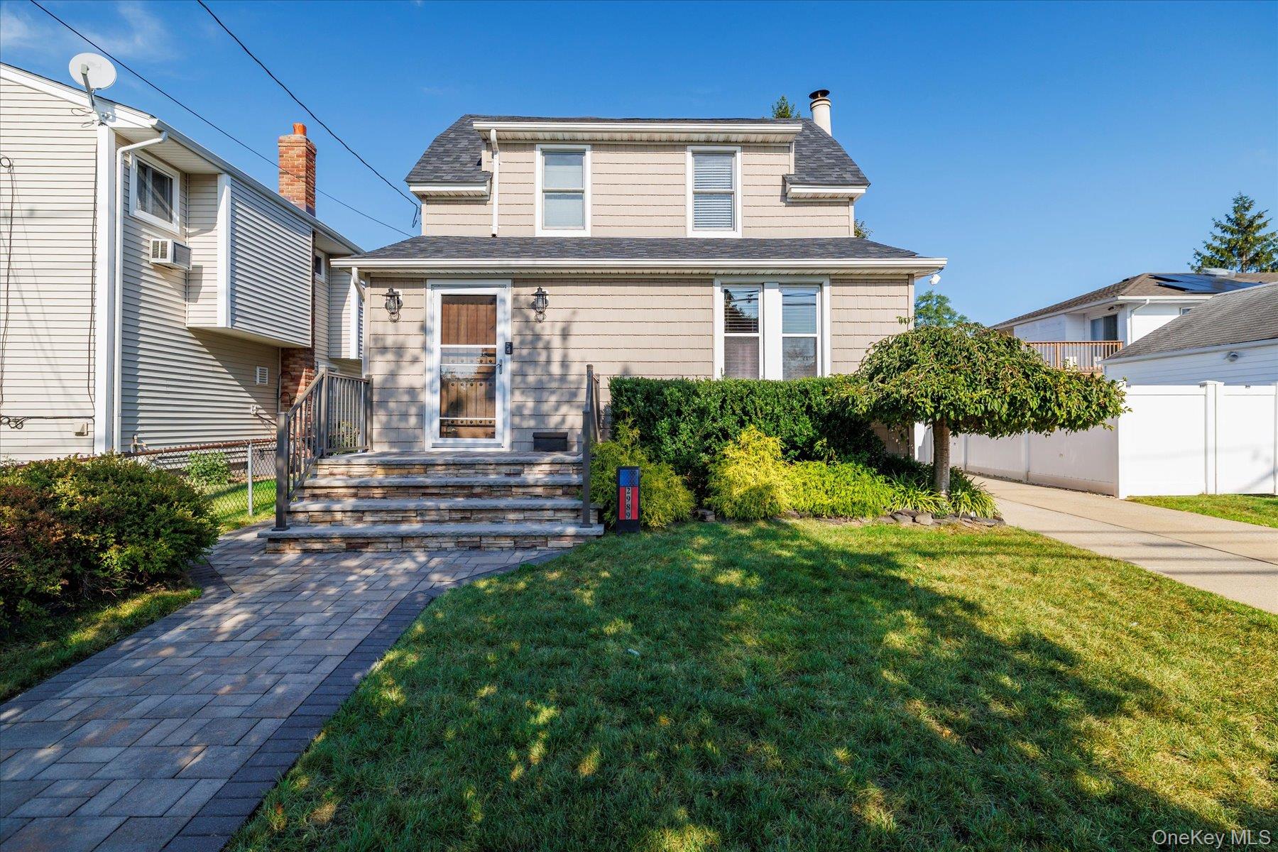 2989 Grand Boulevard, Baldwin, NY 11510