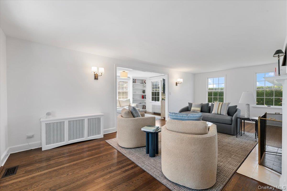 2 Strongs Lane, Water Mill, NY 11976