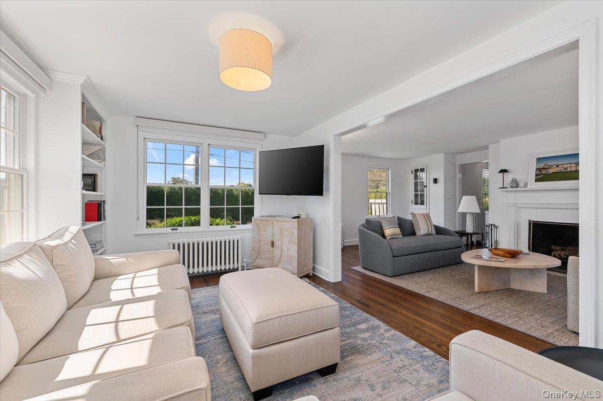 2 Strongs Lane, Water Mill, NY 11976