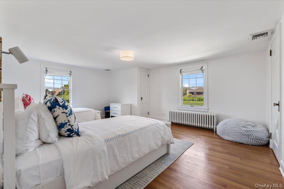 2 Strongs Lane, Water Mill, NY 11976