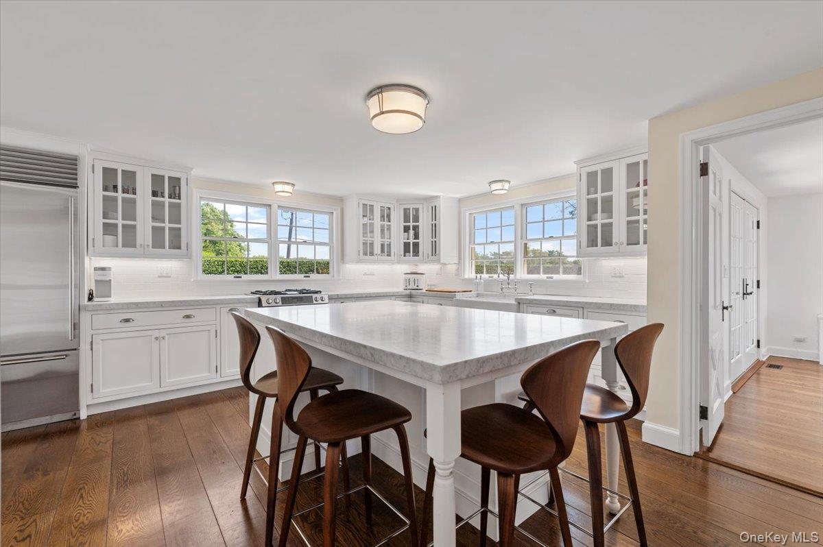 2 Strongs Lane, Water Mill, NY 11976