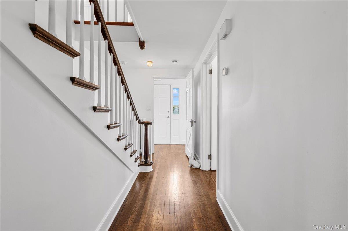 2 Strongs Lane, Water Mill, NY 11976