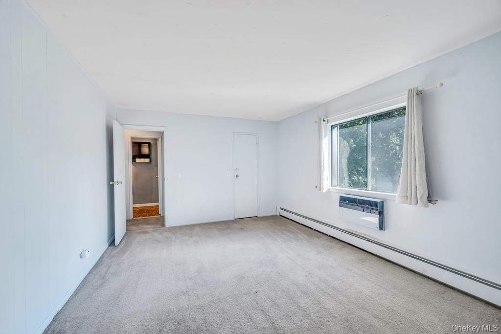 63 Richmond Boulevard # 4B, Ronkonkoma, NY 11779