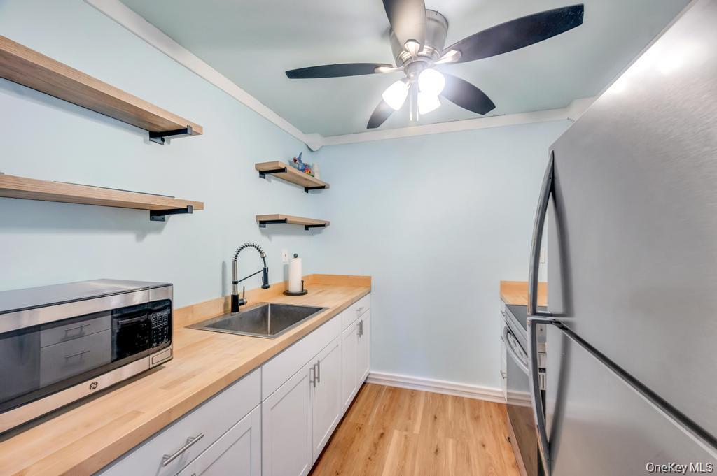 63 Richmond Boulevard # 4B, Ronkonkoma, NY 11779