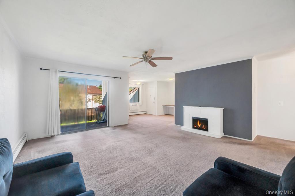 63 Richmond Boulevard # 4B, Ronkonkoma, NY 11779