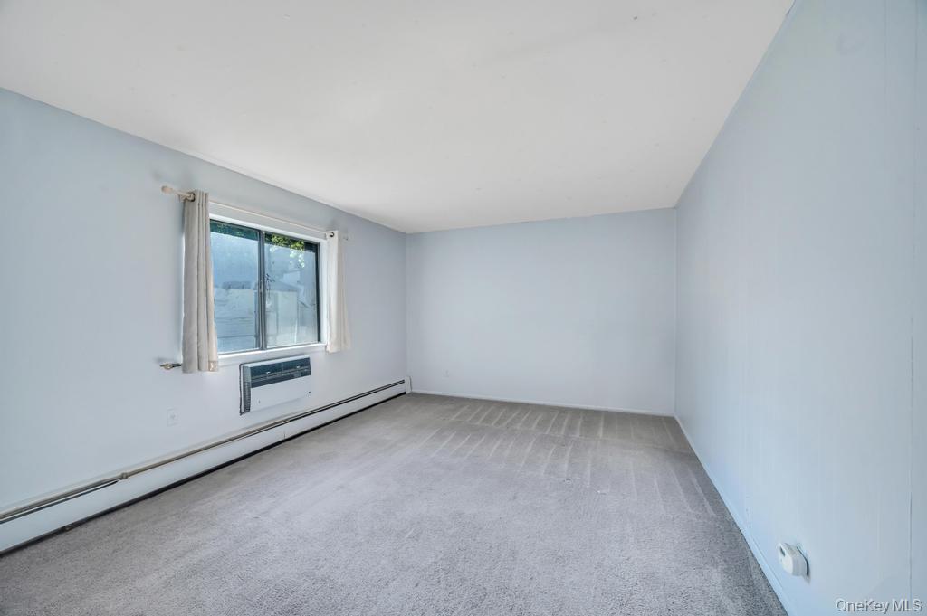 63 Richmond Boulevard # 4B, Ronkonkoma, NY 11779