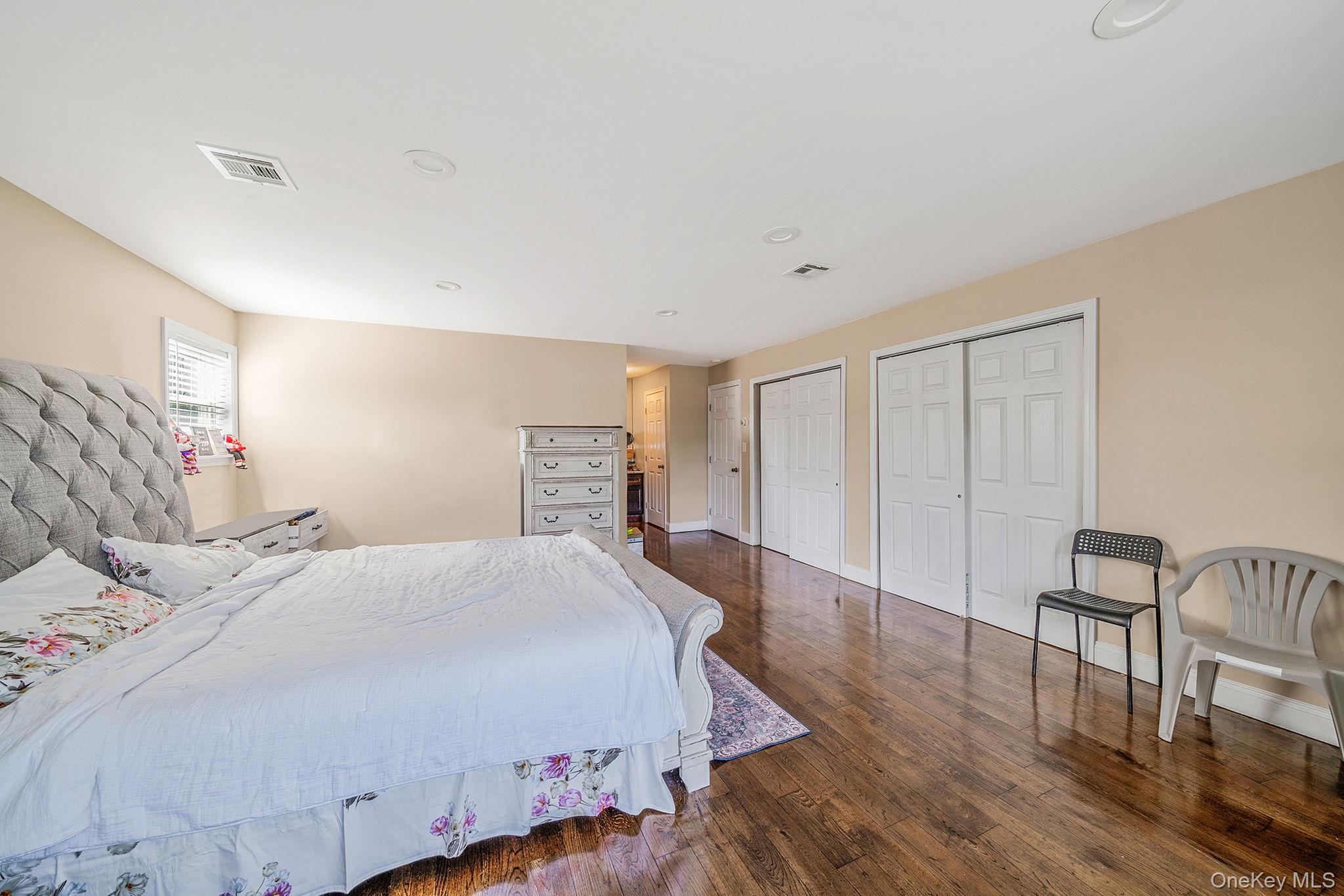 6-8 Clime Court, Saint James, NY 11780