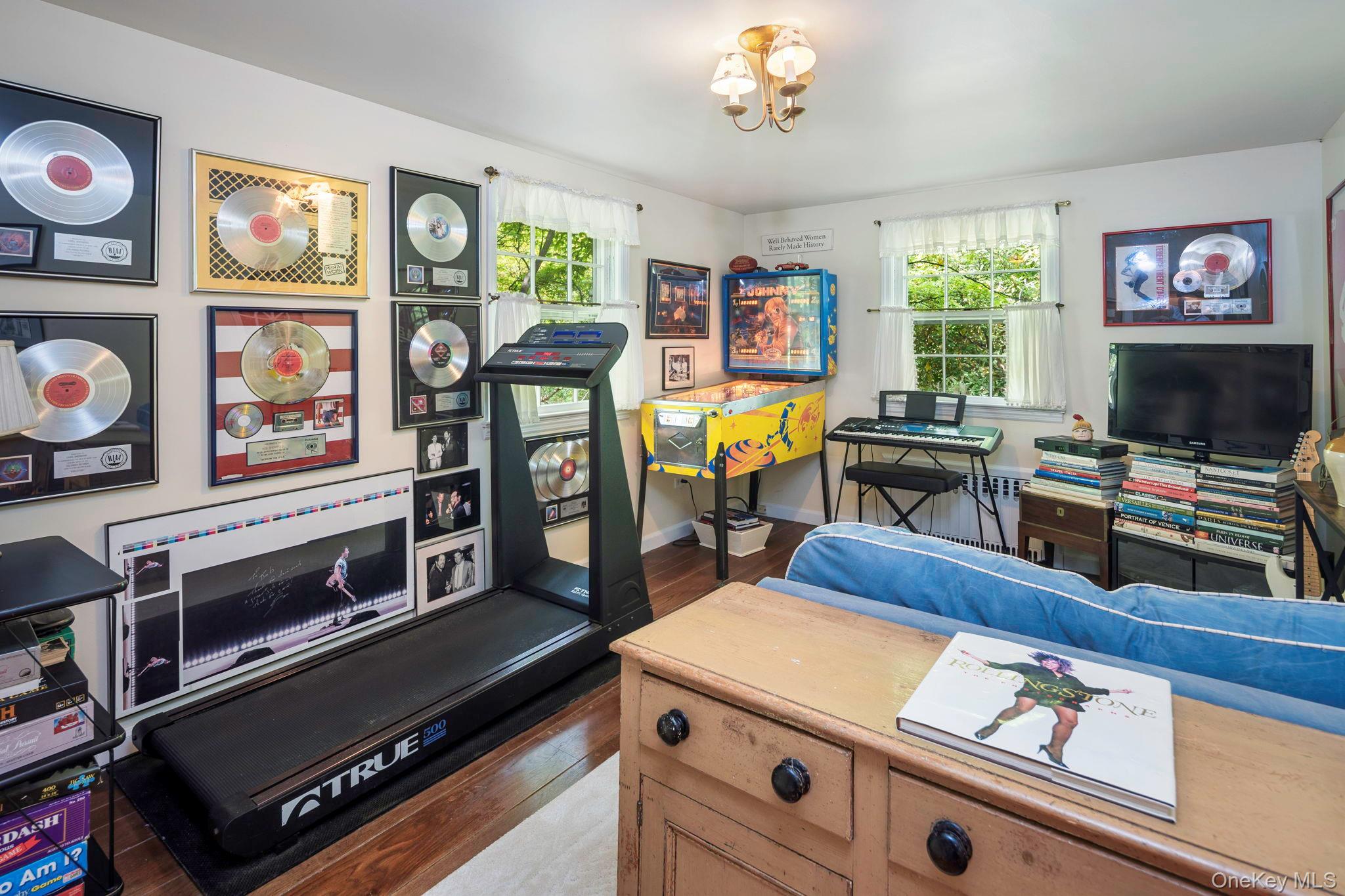 93 Cross Pond Road, Pound Ridge, NY 10576