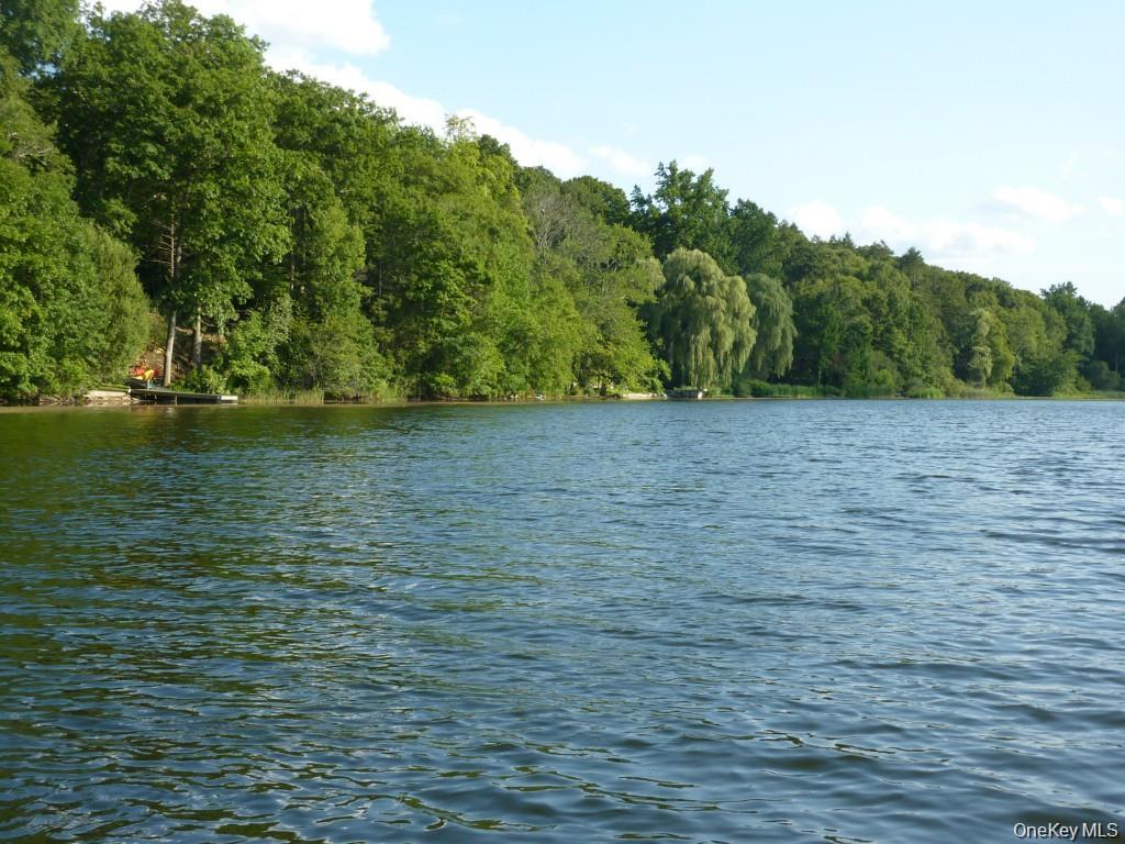 93 Cross Pond Road, Pound Ridge, NY 10576